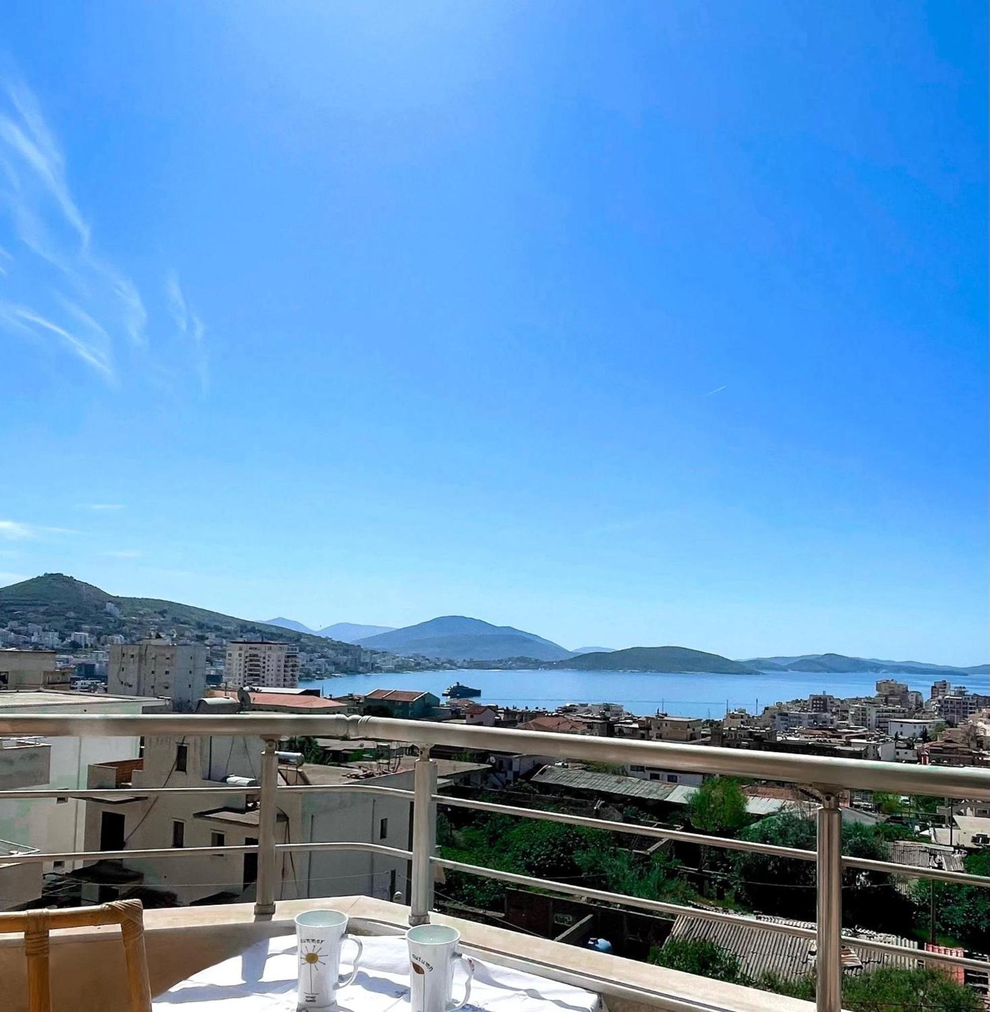 L.T. Noy'S Apartment Sarande Bagian luar foto